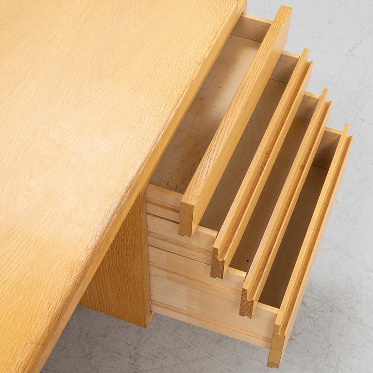 Olavi Hänninen, a 'Paletti' desk, HMN Hounekalu Mikko Nupponen, Lahtis, Finland, 1960's.