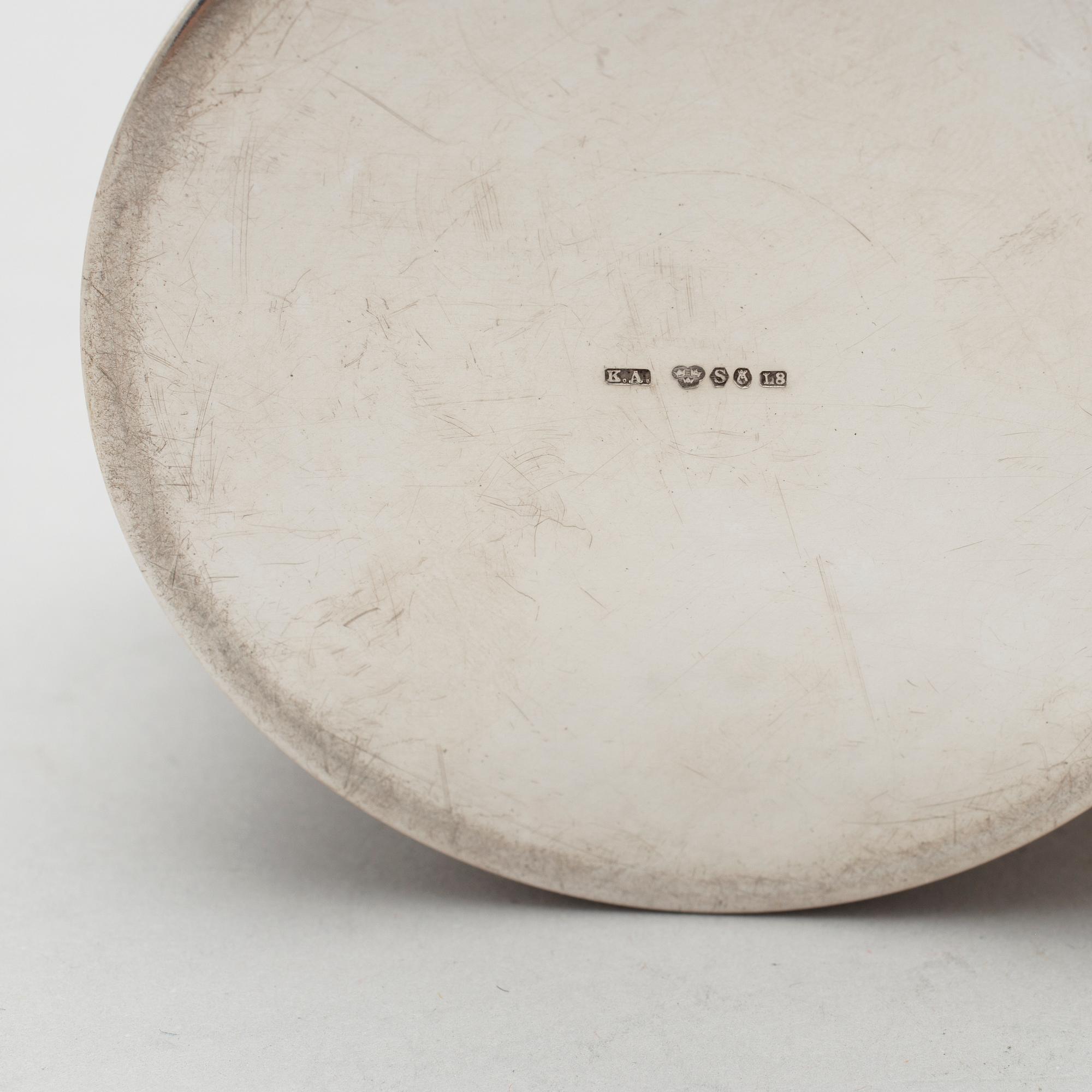 TOALETTDOSOR, ett par, silver, K Andersson, Stockholm, 1937, vikt ca 435 g.