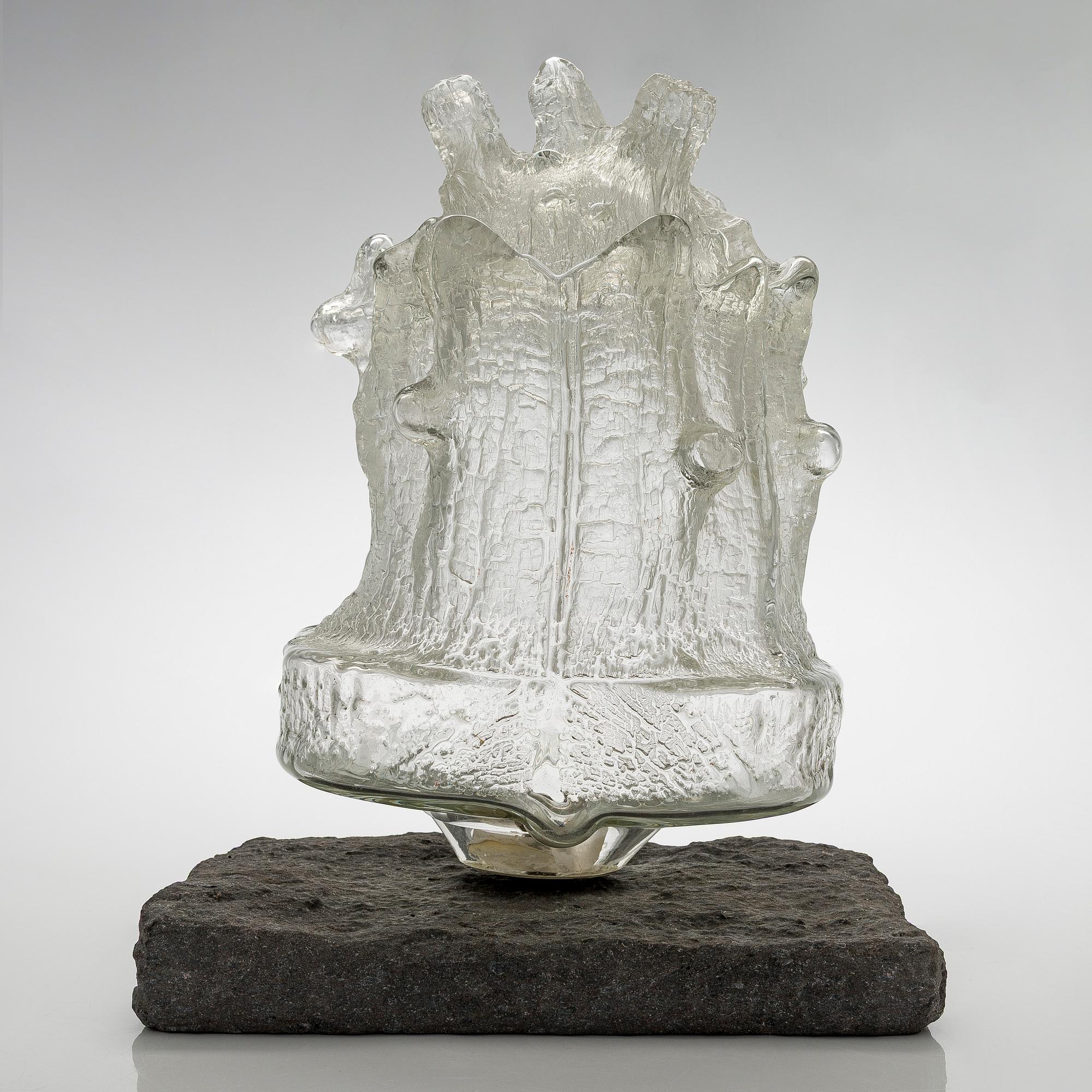 Timo Sarpaneva, veistos, "Ahtojää", signeerattu Timo Sarpaneva Iittala 1967.