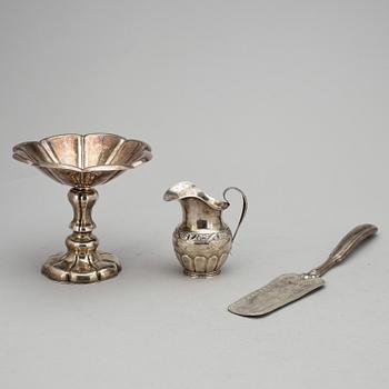PARTI SILVER, 2 delar, bl a 1800-tal. Vikt tot ca 270 g.