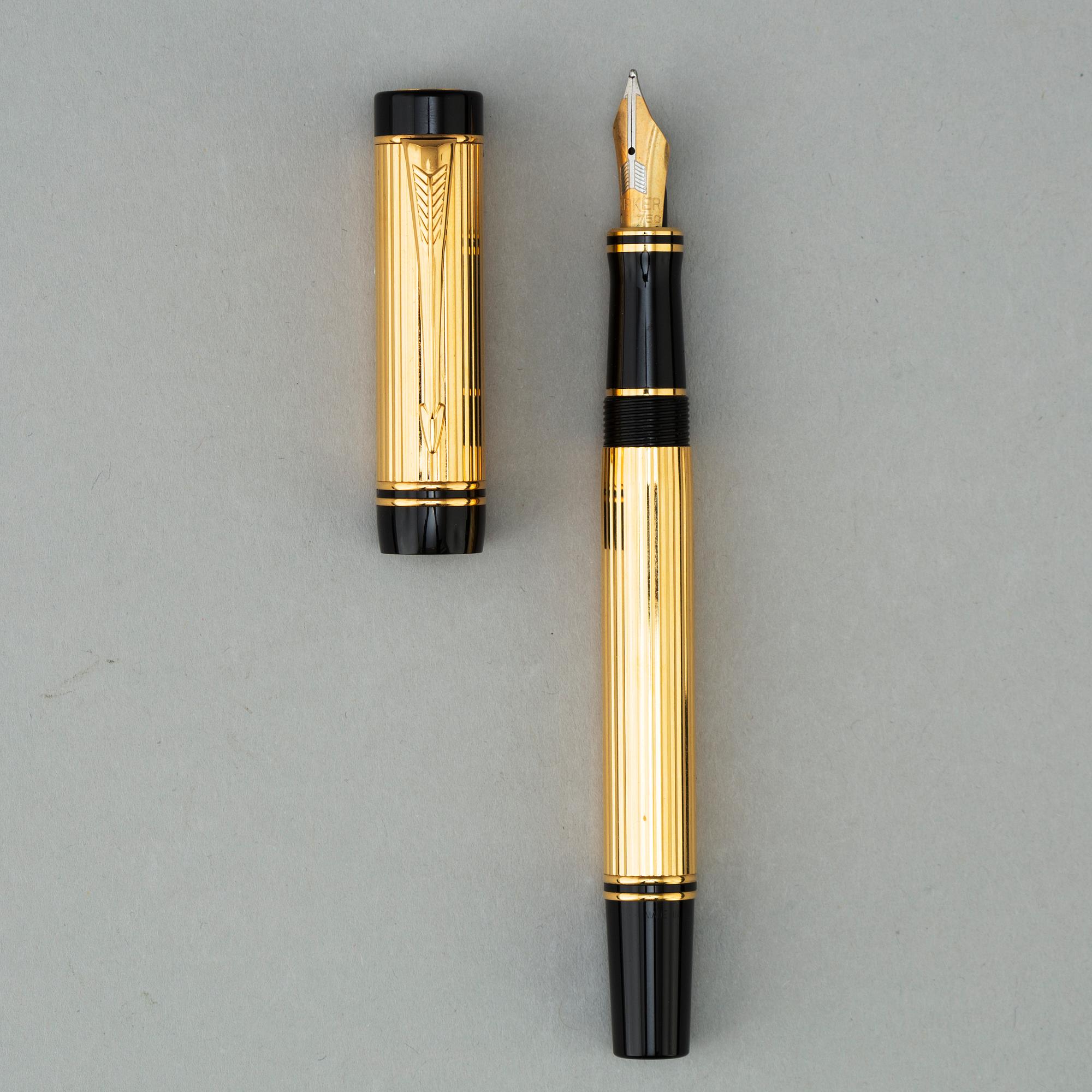 A second half of the 20th century Parker Duofold pen.