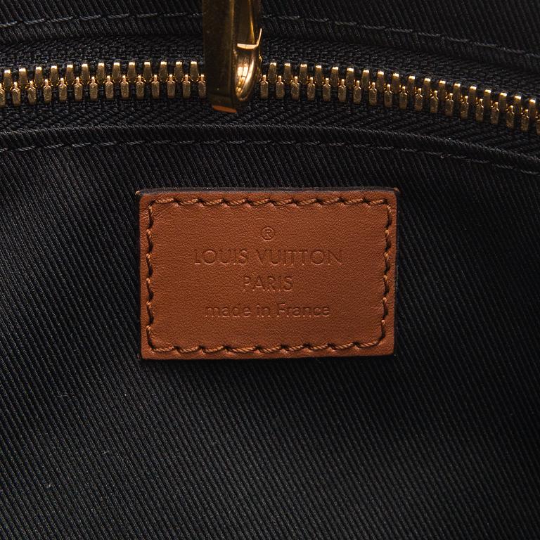 Louis Vuitton, A Monogram 'Hobo Dauphine MM' Bag.