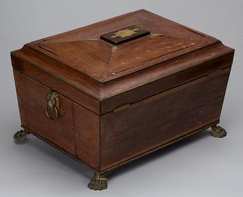 SCHATULL, England, 1800-tal.
