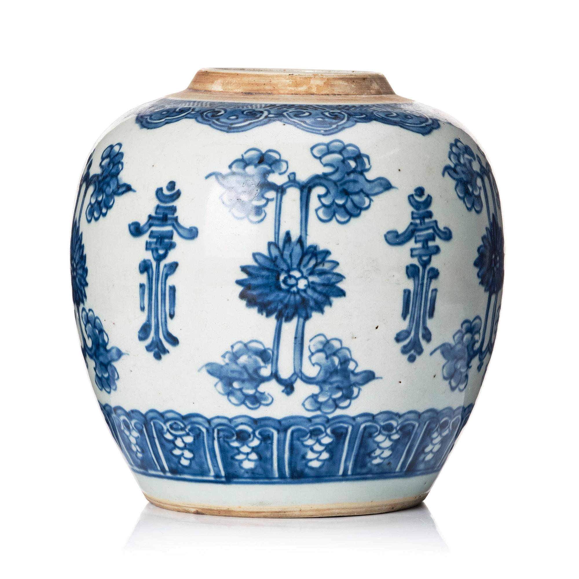 A blue and white jar, Qing dynasty, 18th Century.