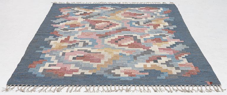 Erik Lundberg, rug, flat weave, "Coral", approx. 240 x 170 cm, Vävaregården Eringsboda, signed V.