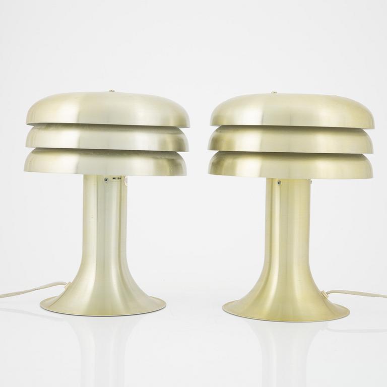 Hans-Agne Jakobsson, bordslampor, ett par, modell "BN-25", Markaryd, 1900-tales andra hälft.