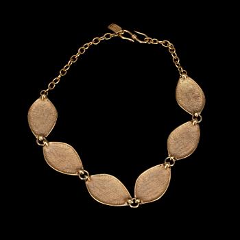 PUKUKORU, 3 osaa, Yves Saint Laurent.