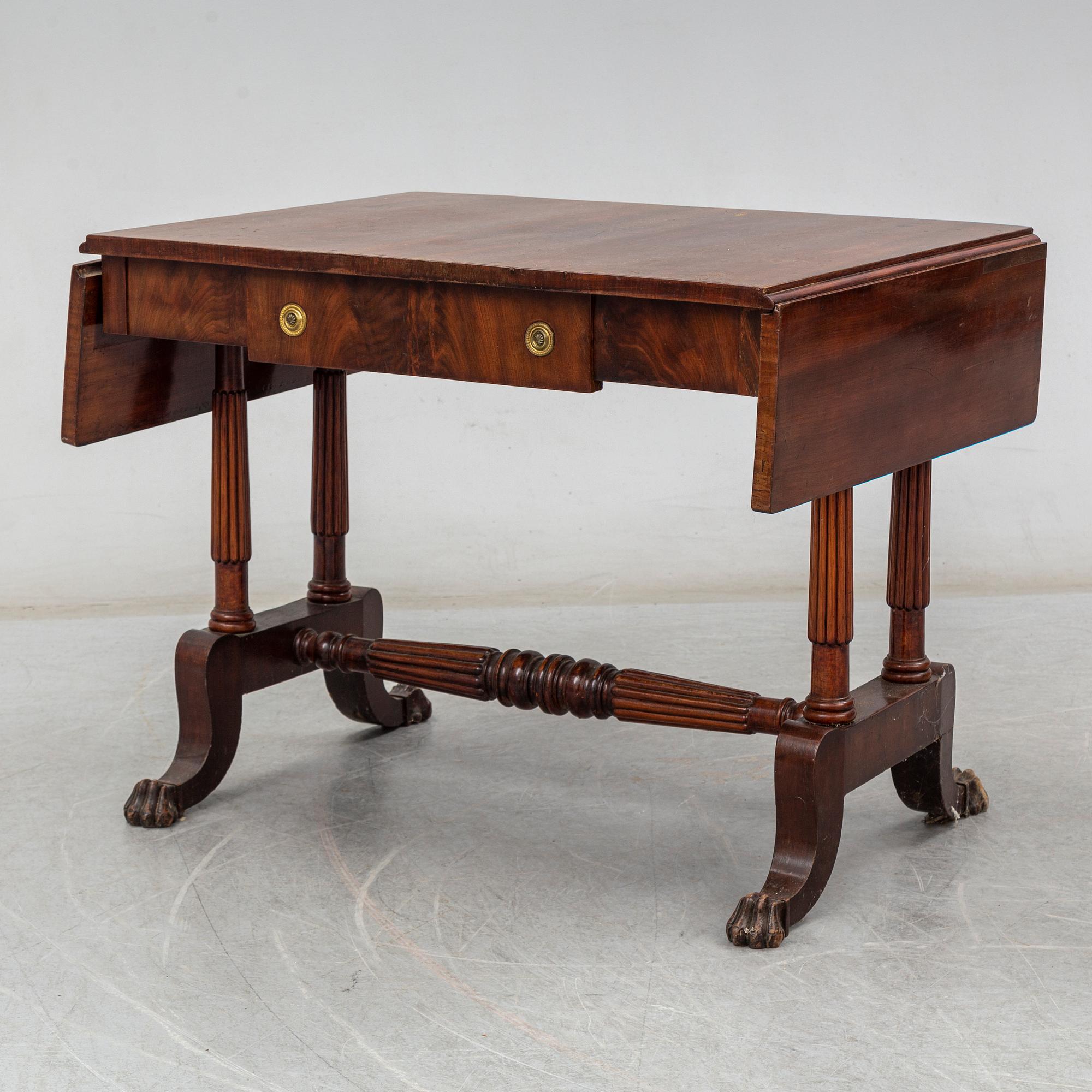 KLAFFBORD, Empire, stockholmsarbete, otydligt signerat och daterat 1833.