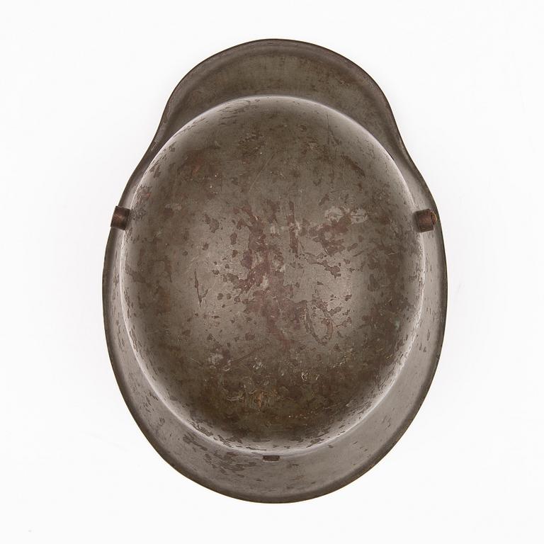A German/Finnish model 1918 helmet.