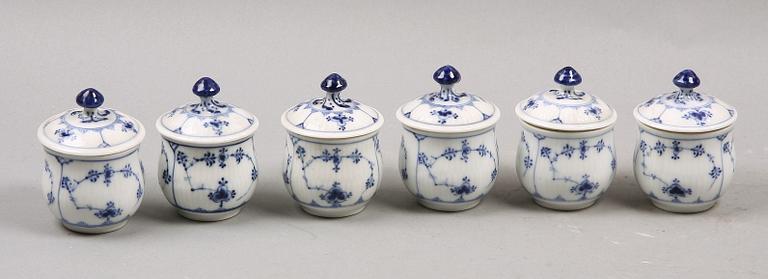 CREMEKOPPAR, 6 st, porslin, Royal Copenhagen.