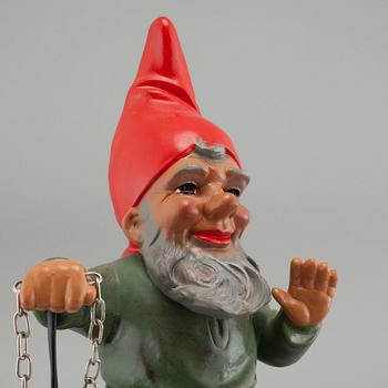 An earthenware gnome with lantern by Heissner, Germany from the second half of the 20th century.