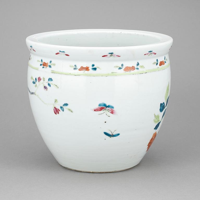 YTTERFODER, porslin, sen Qing, omkring 1800-talets slut.