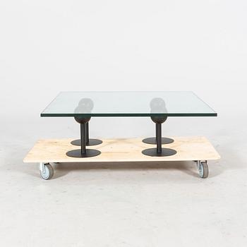 Philippe Starck, soffbord "Pepper Young" för Dis 1980-tal.