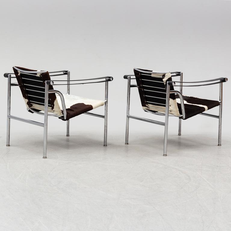 A pair of 'LC 1' easy chairs by Le Corbusier, second half of the 20th Century.