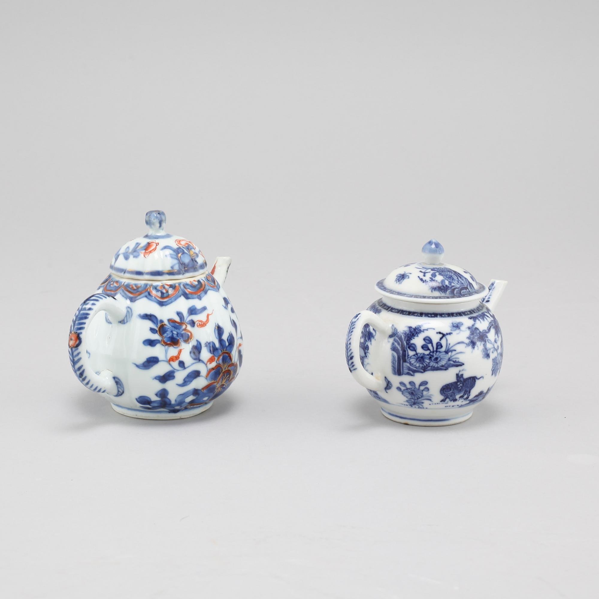 Two late 18th century porcelian chinese teapot.
