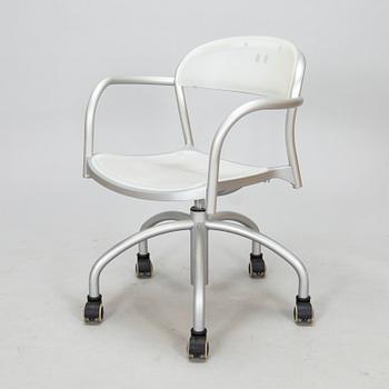 Giorgio Topan & Gianantonio Perin, a 21st century ''Pamplona' deskchair for Arper.