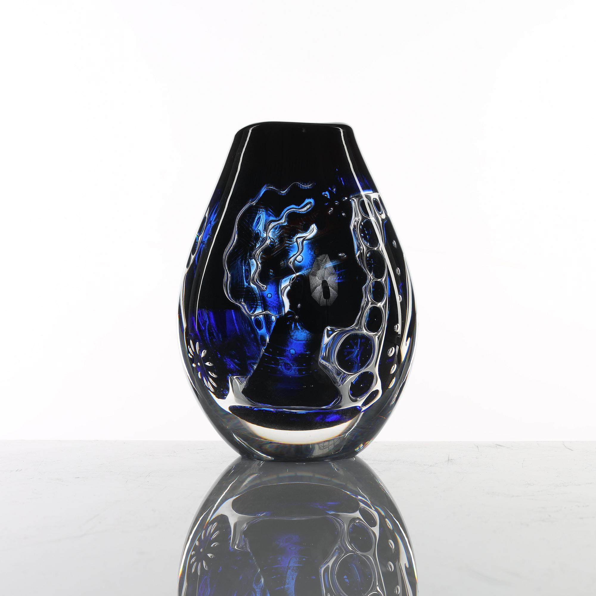 Edvin Öhrström, an 'ariel' glass vase, Orrefors, Sweden 1958 or 1972?.