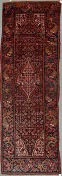 MATTA, antik Maladir. Ca 360x117 cm.