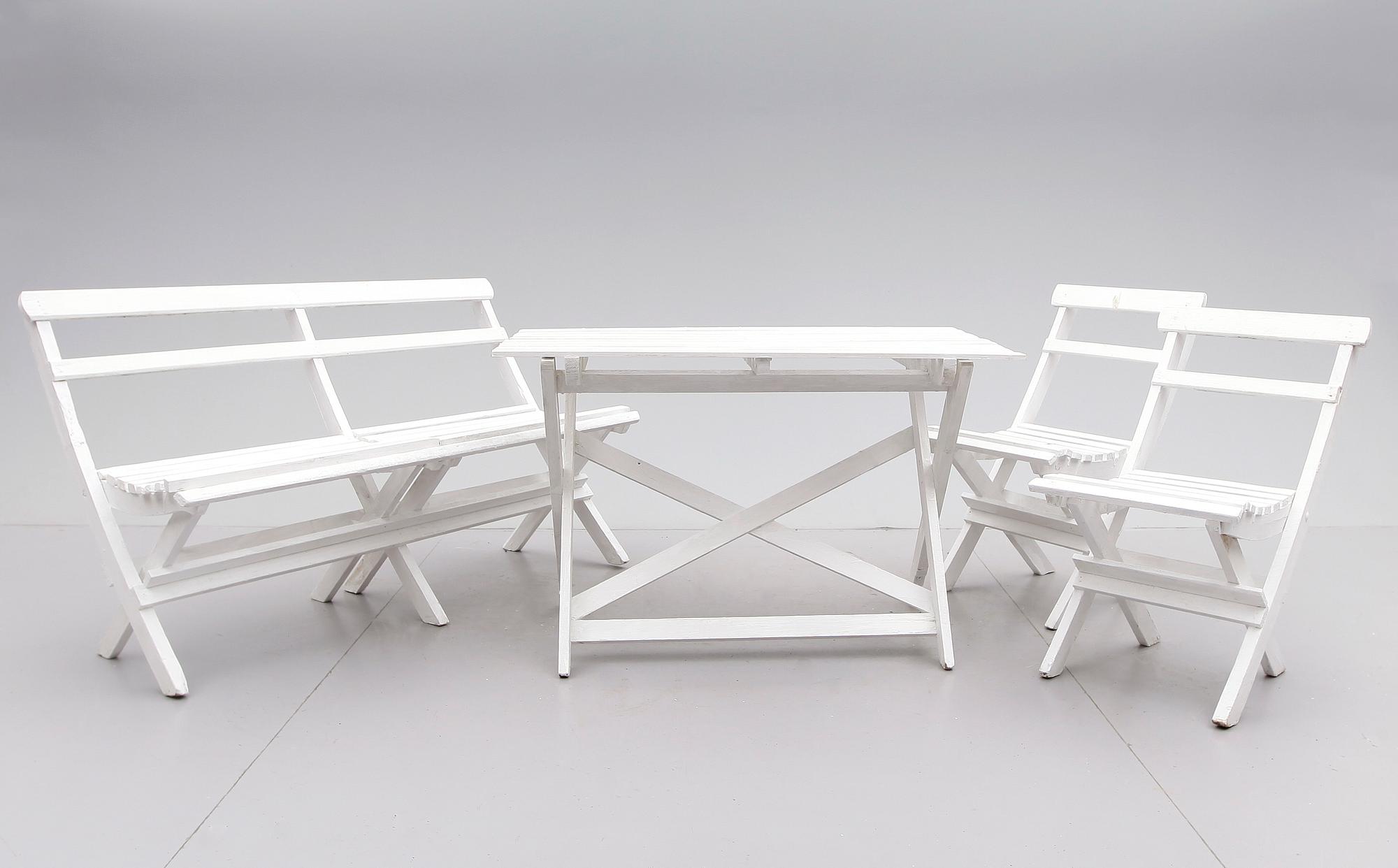 TRÄDGÅRDSMÖBEL, 4 delar, 1900-talets första hälft.