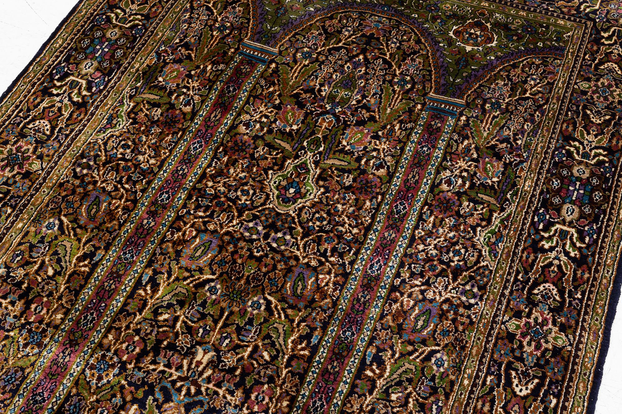 Matta, Ghom, part silk, ca. 195 x 127 cm.