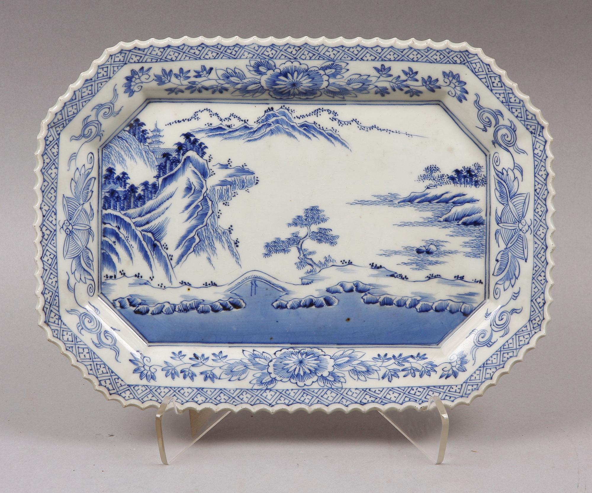 UNDERFAT, porslin, Kina, 1800-tal.