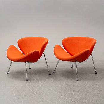 A pair of second half fhe 20th century Pierre Paulin "Orange Slice" chairs from Artifort,