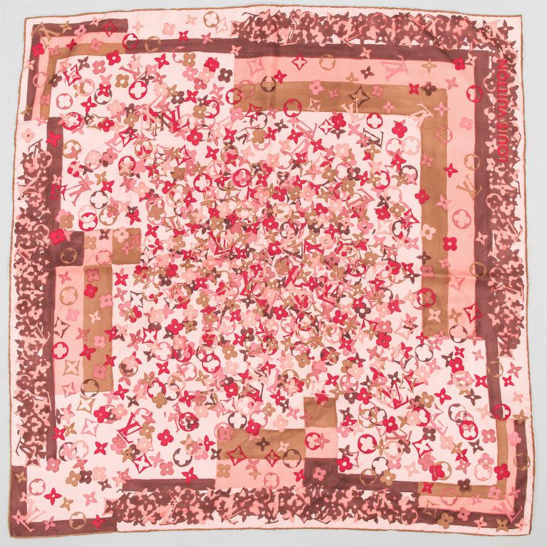 Louis Vuitton, scarf.