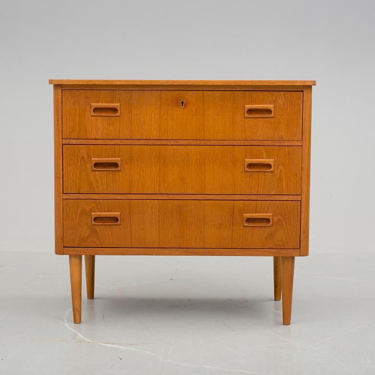 BYRÅ, teak, 1960-tal.