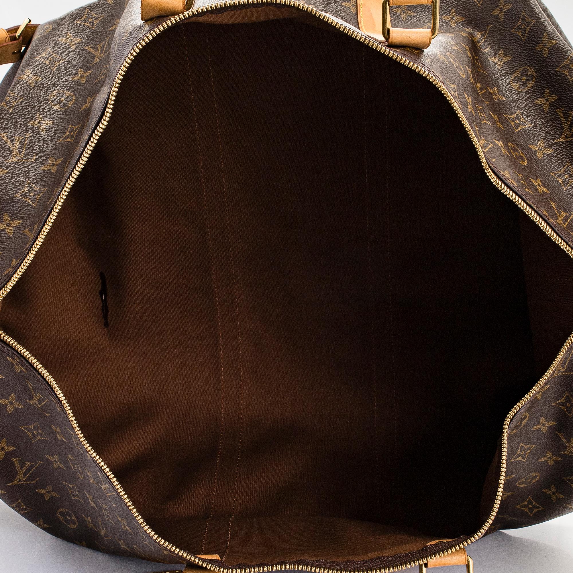 Louis Vuitton, a Monogram Canvas 'Keepall 60 Bandoulière' weekend bag.