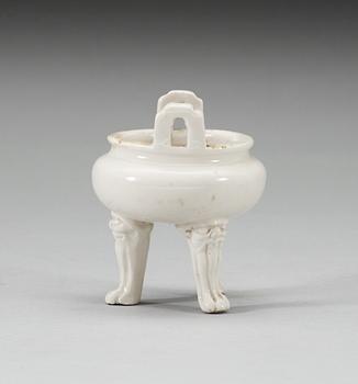 A blanc de chine miniature tripod censer, Qing dynasty, Kangxi (1662-1722).