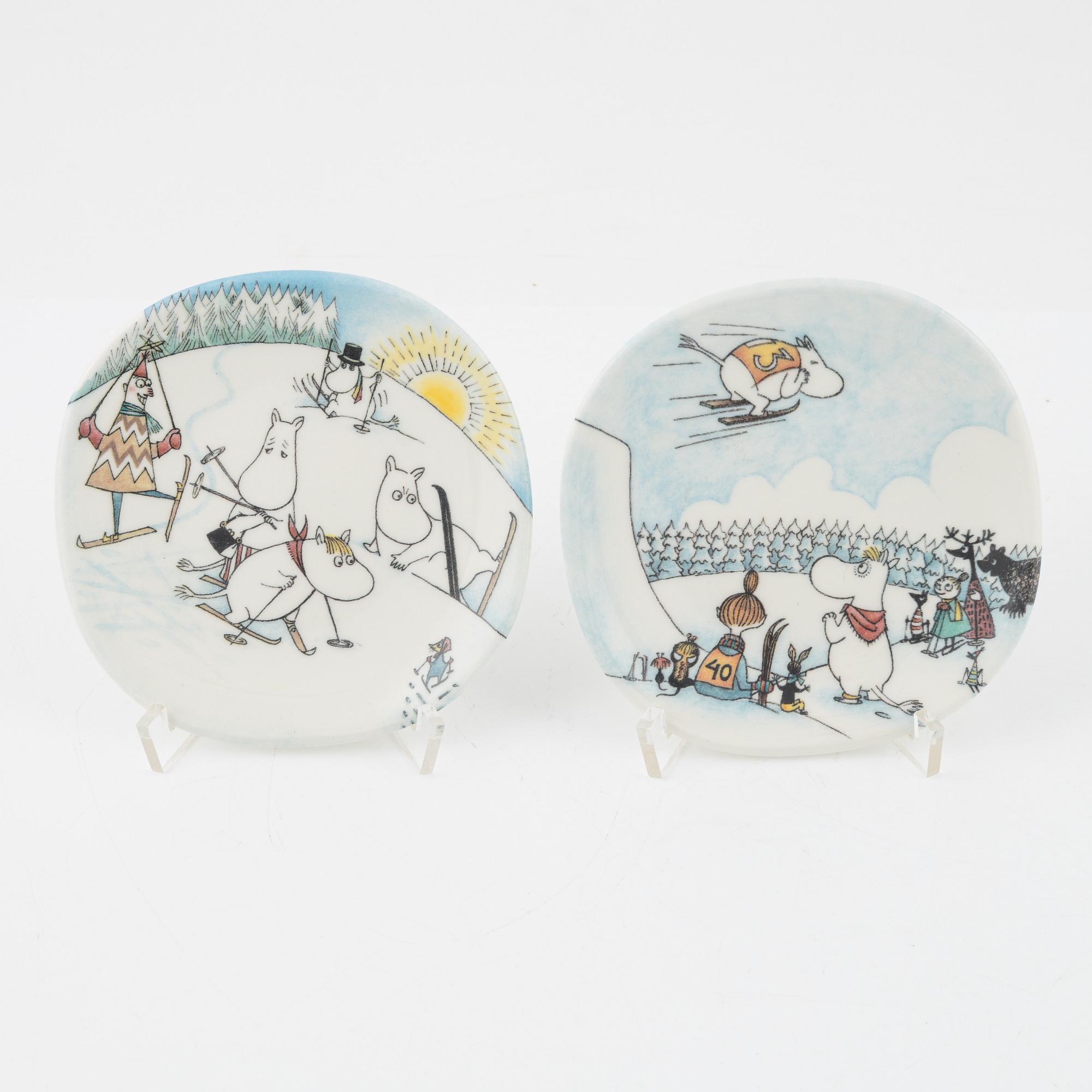 14 porcelain collector's plates, Moomin Characters/Bulls, Arabia, Finland.