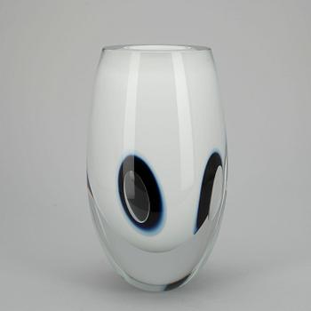 VAS, glas, Claritas, signerad Timo Sarpaneva Iittala 1985, C143.