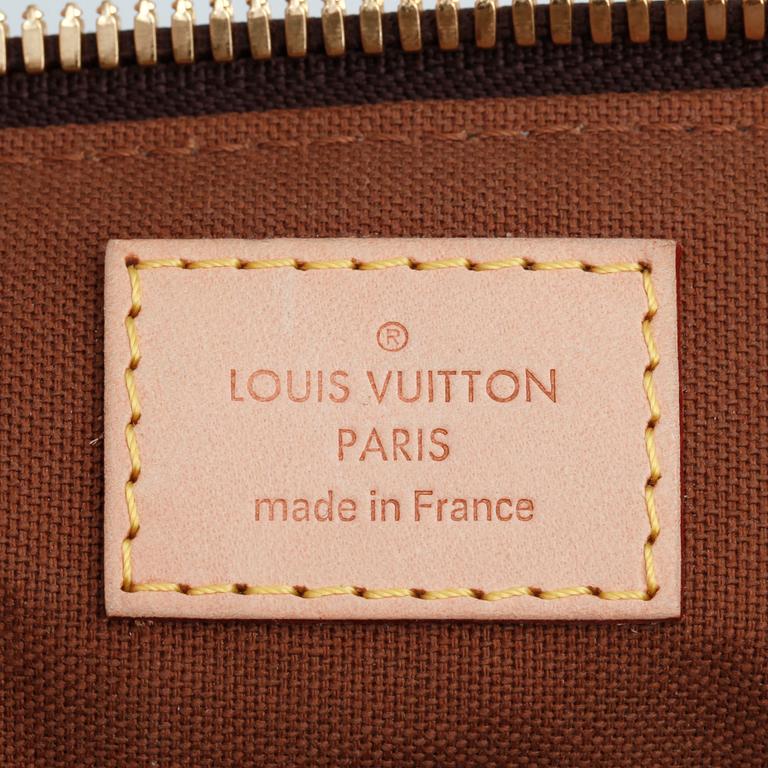 LOUIS VUITTON, a monogram canvas bag.