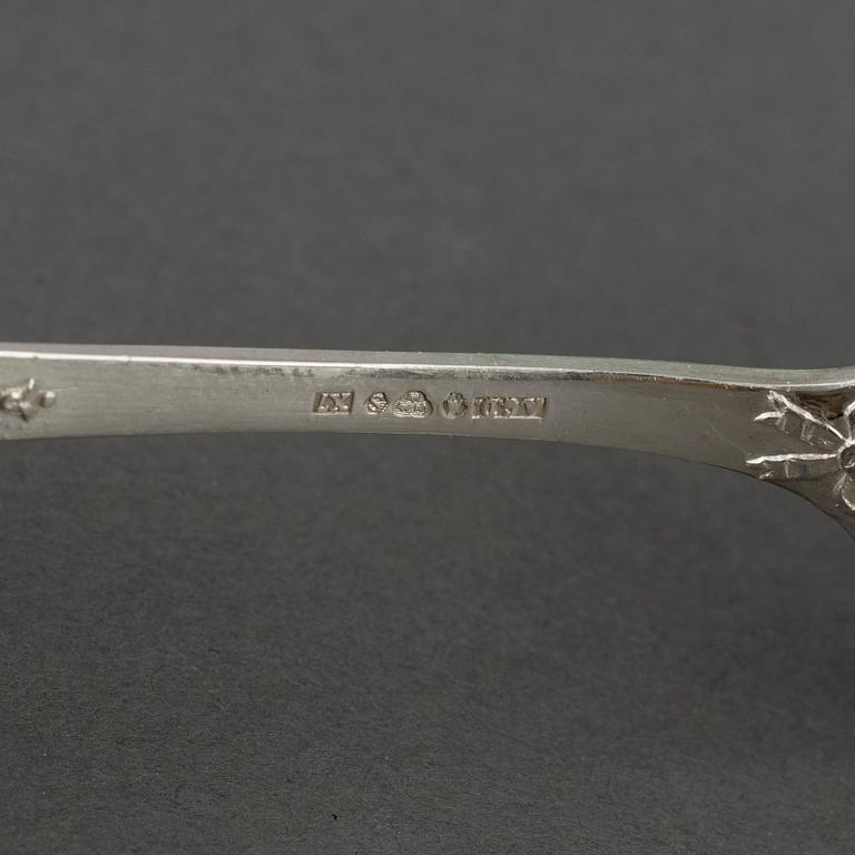 KAFFE-OCH DESSERTSKEDAR, silver, AG Dufva, Stockholm, 1924.  Totalvikt 530 gram.
