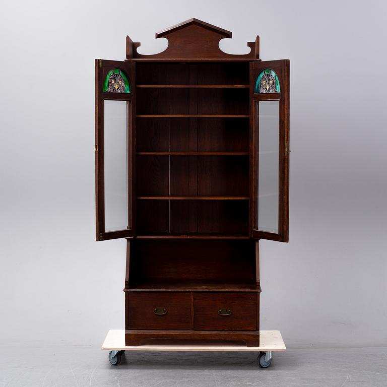 A oak cabinet from the early 20th century.