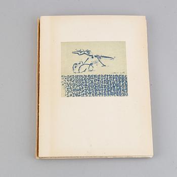 Max Ernst, bok med färglitografi, 1973, signerad och numrerad 21/80.