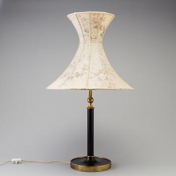 JOSEF FRANK, bordslampa, modell 2466, Svenskt Tenn.