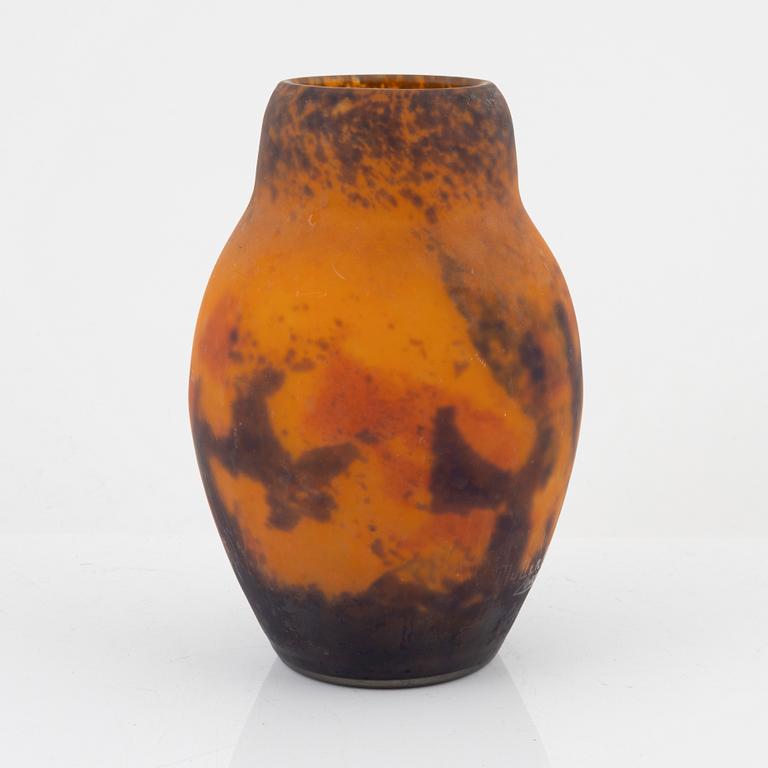 An Art Nouveau glass vase, Muller Frères, Luneville, France.