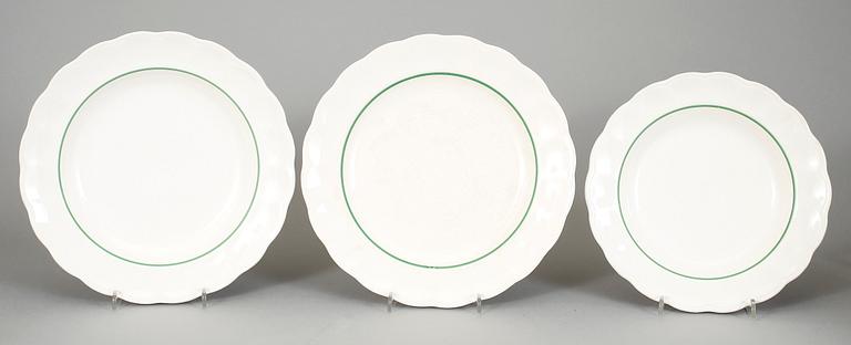 MATSERVIS, flintgods, 51 st, design: Stig Lindberg, servis i produktion mellan 1939 - 1951.