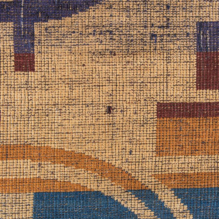 1920/1930 Art Deco, Central European carpet. Circa 360 x 265 cm.