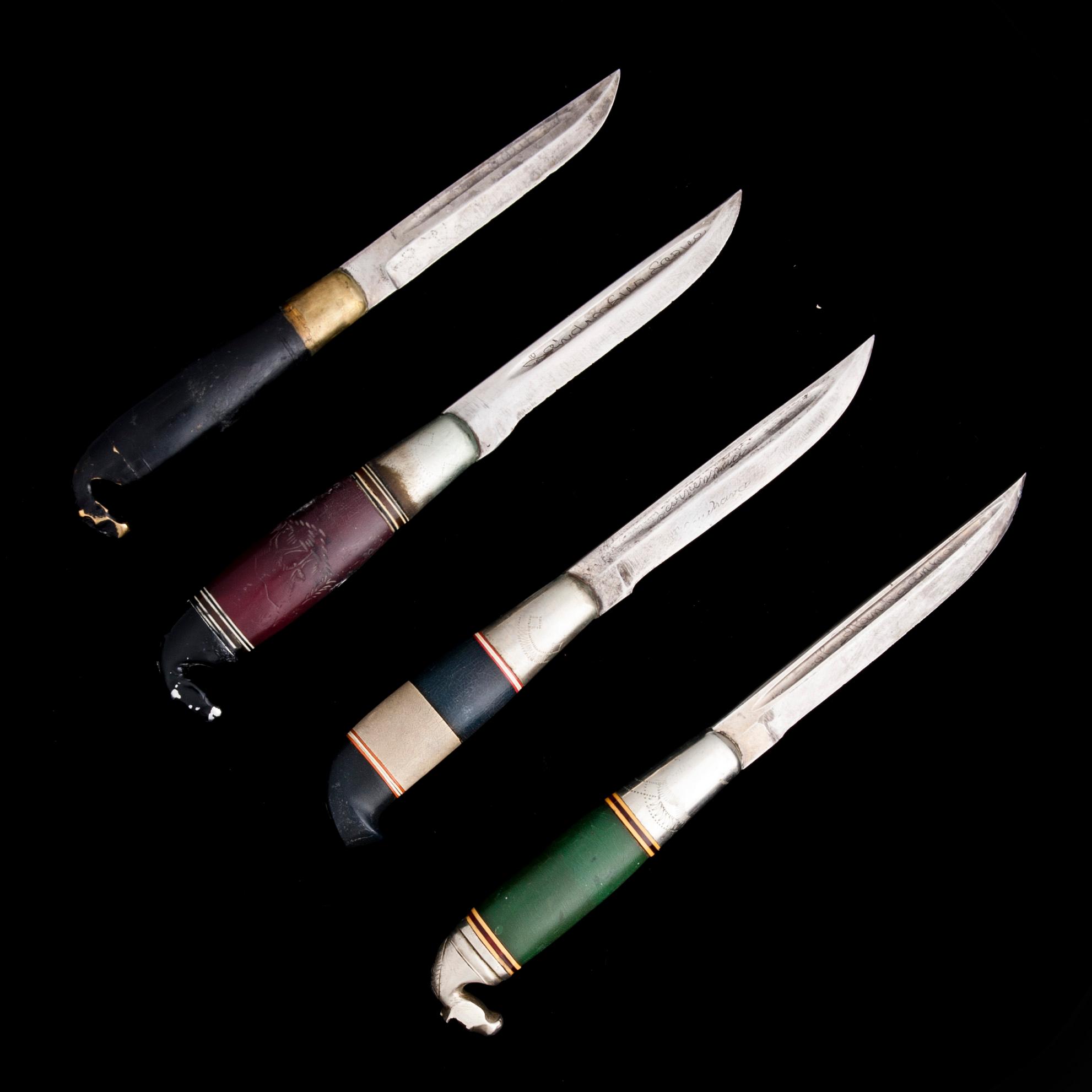 PUUKKO-KNIVAR, 4 st, signerade Järvenpää, Kankaanpää och Lahdensuo. Kauhava och Lapua, Finland 1900-tal. En osignerad.
