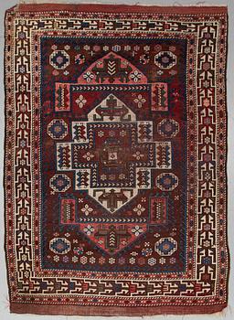 AN ANTIQUE TURKISH RUG, probably Bergama, ca 256 x 183 cm.