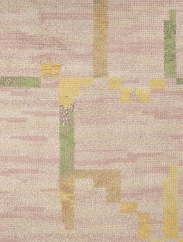 CARPET. Knotted pile (flossa). 543,5 x 334 cm. Sweden.