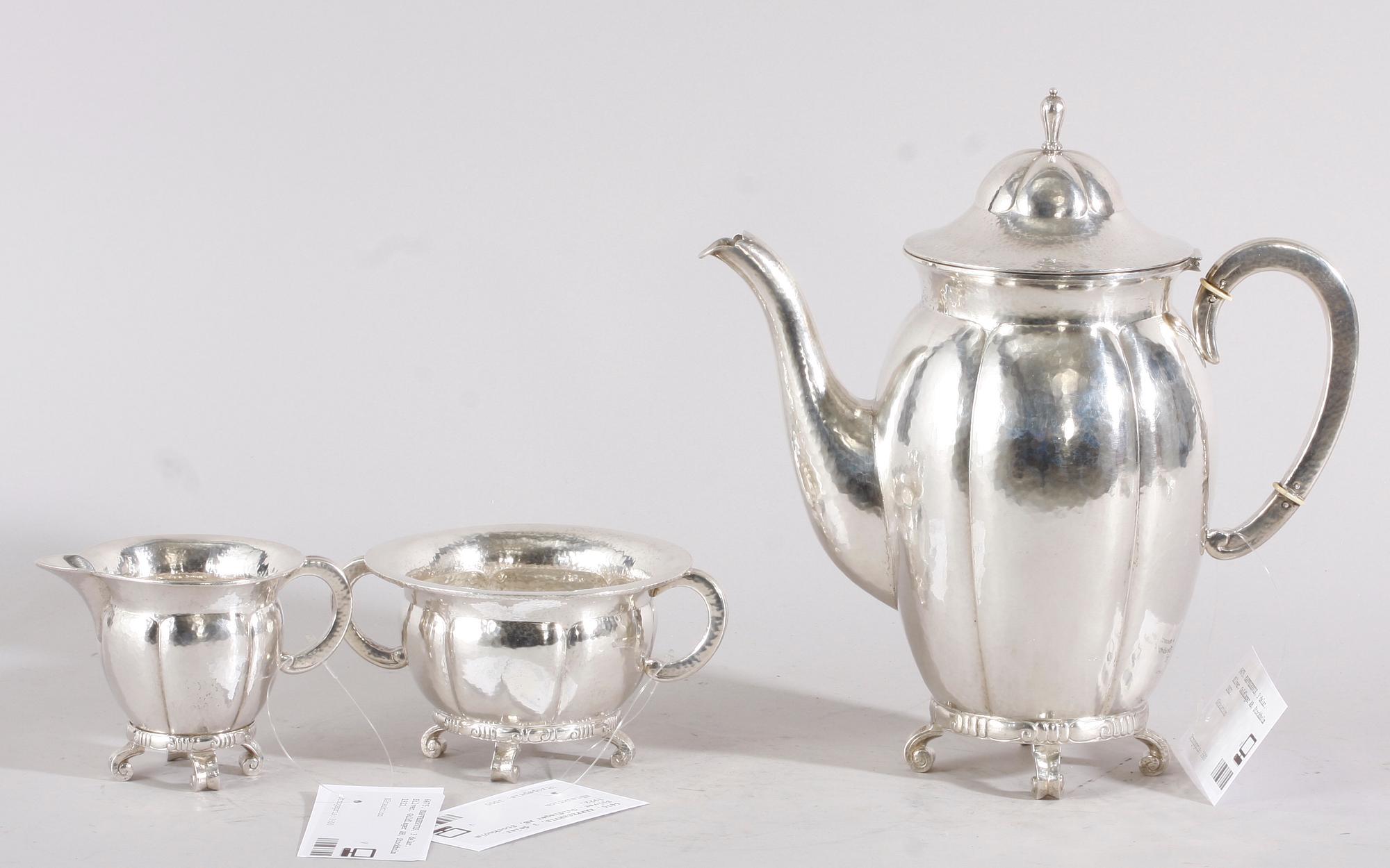 KAFFESERVIS, 3 delar. Silver. Guldlager AB, Stockholm 1922.