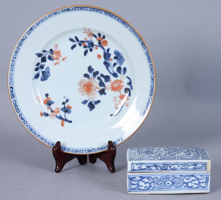 LOCKASK samt TALLRIK, porslin, Kina, 1700/1800-tal.