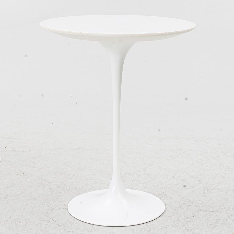 Eero Saarinen, Side table, "Tulip", Knoll International.