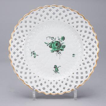 TALLRIK, porslin, Meissen, 1700-tal.