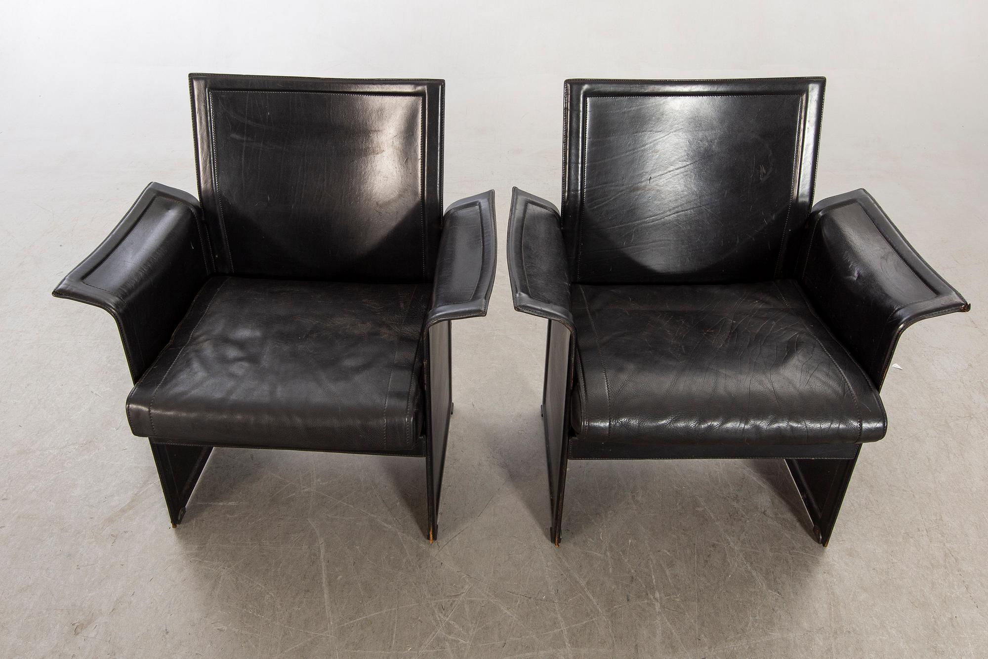 Tito Agnolo fåtöljer, ett par, "Korium", för Matteo Grassi, 1900-talets andra hälft.