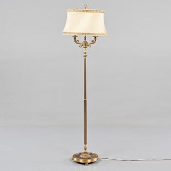 GOLVLAMPA, 1900-talets andra hälft.