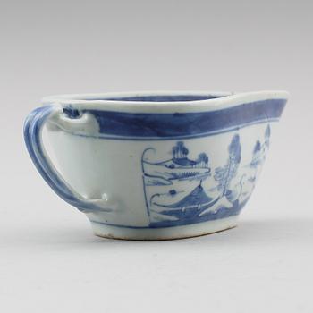 SÅSSKÅL, porslin, Kina, 1800-tal.